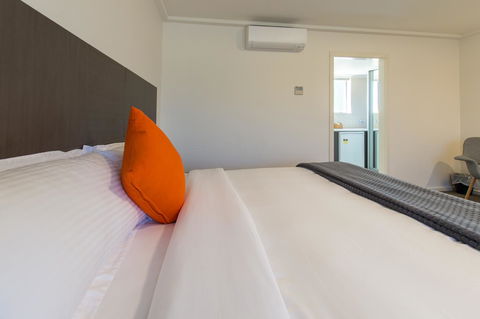 Mick O\'Sheas - Accommodation in Surfers Paradise 15