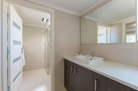 Mick O\'Sheas - Accommodation in Surfers Paradise 28