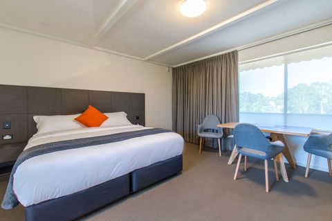 Mick O\'Sheas - Accommodation in Surfers Paradise 16