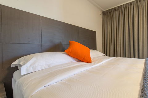 Mick O\'Sheas - Accommodation in Surfers Paradise 30