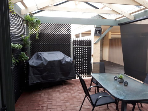 Townhouse On The Marina - Accommodation in Surfers Paradise 5