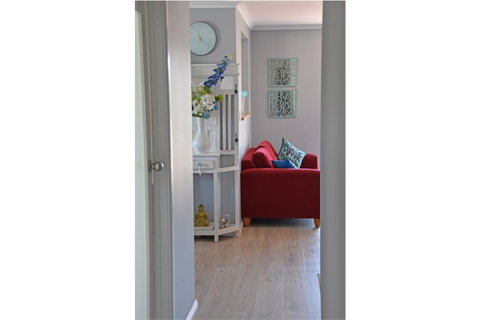 Beach Life Retreat - Accommodation in Surfers Paradise 4