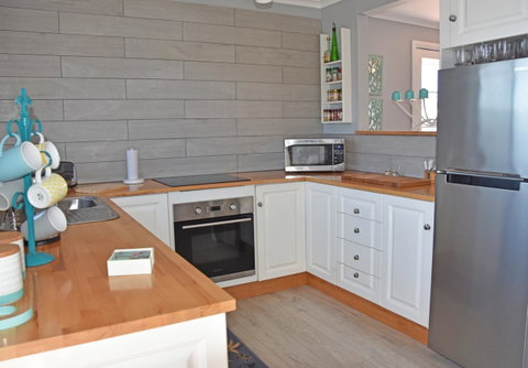 Beach Life Retreat - Accommodation in Surfers Paradise 9