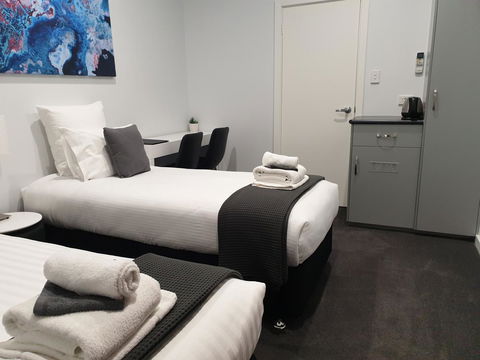 The Avenue Inn - Accommodation in Surfers Paradise 4