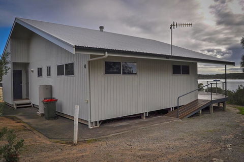 Rest A Shore Coffin Bay - Accommodation in Surfers Paradise 12
