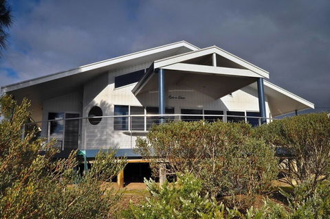 Rest A Shore Coffin Bay - Accommodation in Surfers Paradise 0