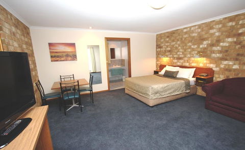 Clare Central - Accommodation in Surfers Paradise 24