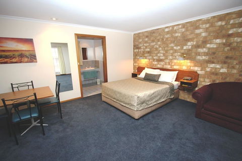 Clare Central - Accommodation in Surfers Paradise 22