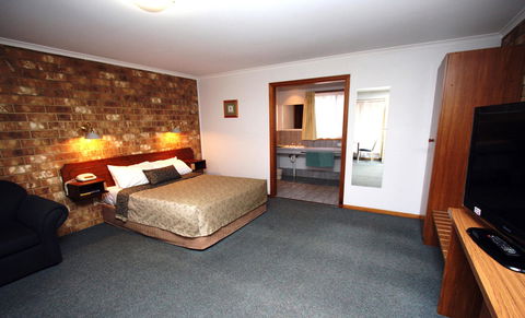 Clare Central - Accommodation in Surfers Paradise 14