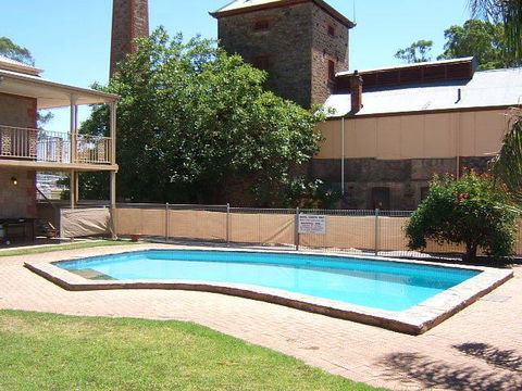 Clare Central - Accommodation in Surfers Paradise 26