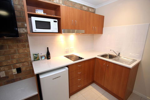 Clare Central - Accommodation in Surfers Paradise 36