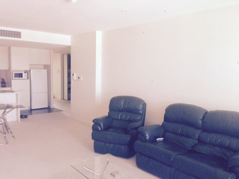 Breakwater Apartment - Accommodation in Surfers Paradise 12