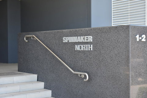 Breakwater Apartment - Accommodation in Surfers Paradise 3