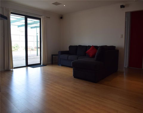 South Coast Escape - Accommodation in Surfers Paradise 5