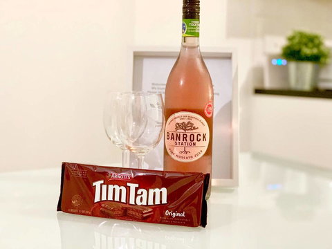 Project BNB On Waymouth - Accommodation in Surfers Paradise 11