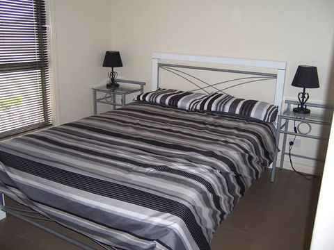 Relax On Par - Accommodation in Surfers Paradise 4