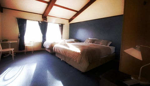 Snowy Gums Chalet - Accommodation in Surfers Paradise 11