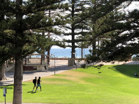 Parkview Apartment - Grandview House & Apartments - Accommodation in Surfers Paradise 1