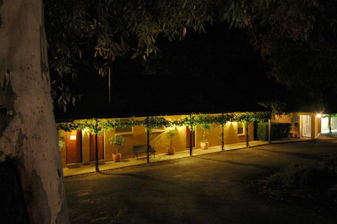 Burra Motor Inn - Accommodation in Surfers Paradise 18