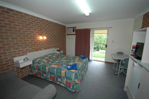 Burra Motor Inn - Accommodation in Surfers Paradise 39