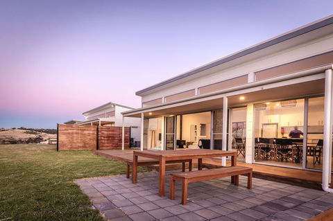 Middle River Beach House, Western House - Accommodation in Surfers Paradise 16