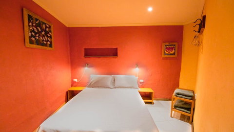 The Underground Motel - Accommodation in Surfers Paradise 12