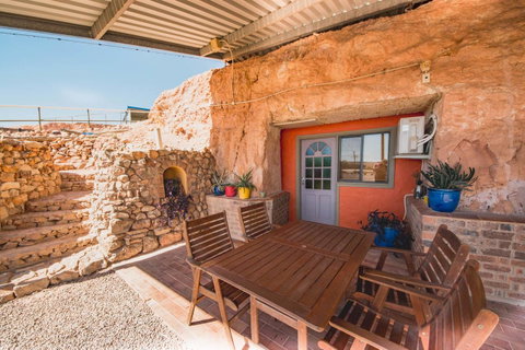 The Underground Motel - Accommodation in Surfers Paradise 13