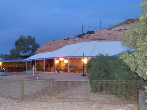 The Underground Motel - Accommodation in Surfers Paradise 0