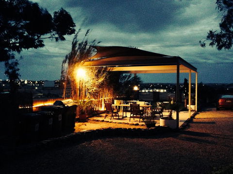 The Lookout Cave Underground Motel - Accommodation in Surfers Paradise 14