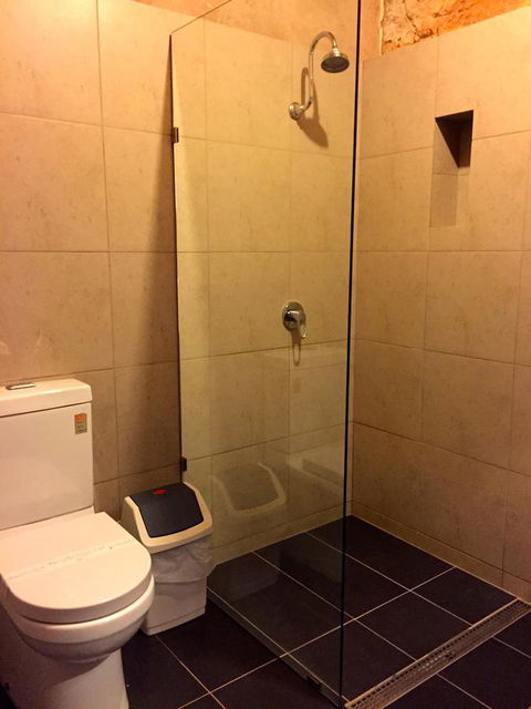 The Lookout Cave Underground Motel - Accommodation in Surfers Paradise 31