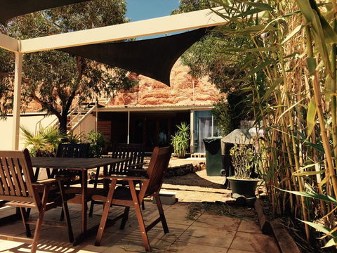 The Lookout Cave Underground Motel - Accommodation in Surfers Paradise 16