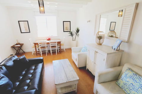 Caledonian Inn - Accommodation in Surfers Paradise 17