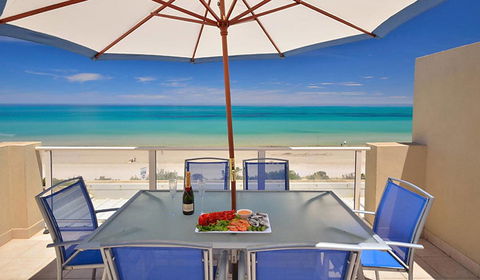 Adelaide Luxury Beach House - Accommodation in Surfers Paradise 0