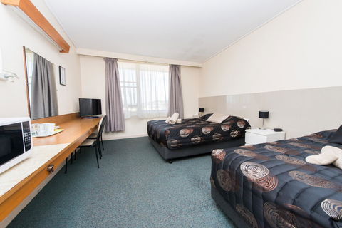 Blue Lake Motel - Accommodation in Surfers Paradise 12
