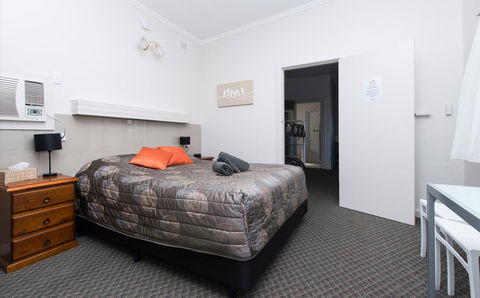 Blue Lake Motel - Accommodation in Surfers Paradise 10
