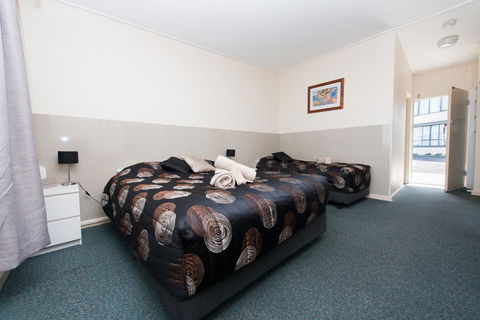 Blue Lake Motel - Accommodation in Surfers Paradise 11