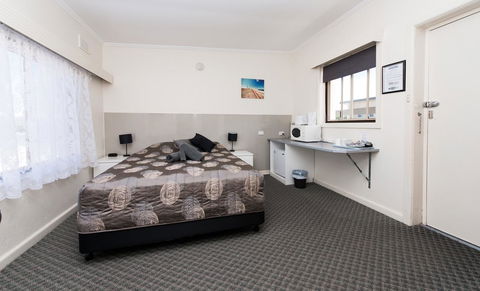 Blue Lake Motel - Accommodation in Surfers Paradise 4