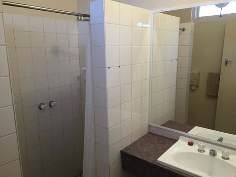 Blue Lake Motel - Accommodation in Surfers Paradise 19