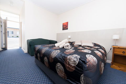 Blue Lake Motel - Accommodation in Surfers Paradise 13