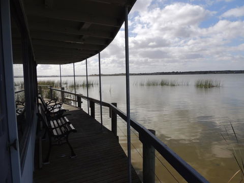 PS Federal Retreat Paddle Steamer Goolwa - Accommodation in Surfers Paradise 0