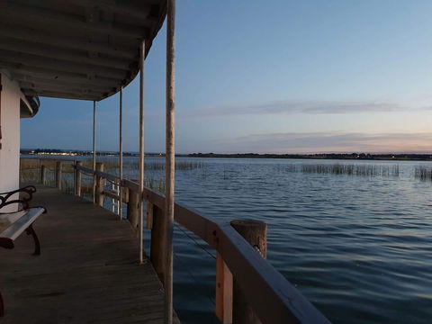 PS Federal Retreat Paddle Steamer Goolwa - Accommodation in Surfers Paradise 4