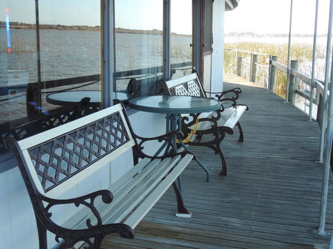 PS Federal Retreat Paddle Steamer Goolwa - Accommodation in Surfers Paradise 26