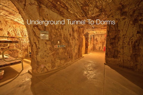 Radeka Downunder Underground Motel - Accommodation in Surfers Paradise 10