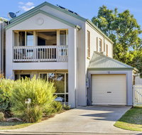 The Lighthouse - Accommodation in Surfers Paradise