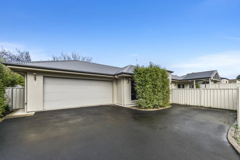 Accommodation On Lansell 2 - Accommodation in Surfers Paradise 7
