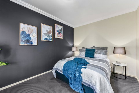 Accommodation On Lansell 2 - Accommodation in Surfers Paradise 3