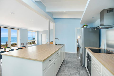 Salomon Sea Haus - Sellicks Beach - C21 SouthCoast Holidays - Accommodation in Surfers Paradise 8