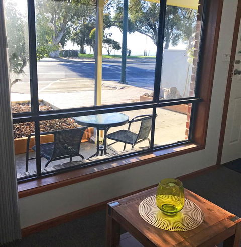 Lake Albert Motel - Accommodation in Surfers Paradise 3