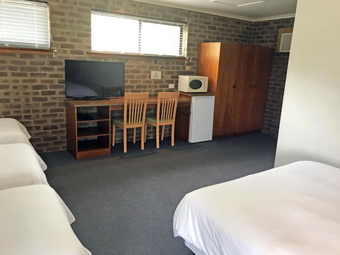 Lake Albert Motel - Accommodation in Surfers Paradise 43