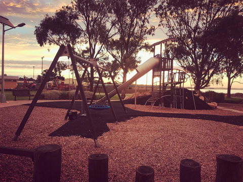 Lake Albert Motel - Accommodation in Surfers Paradise 19
